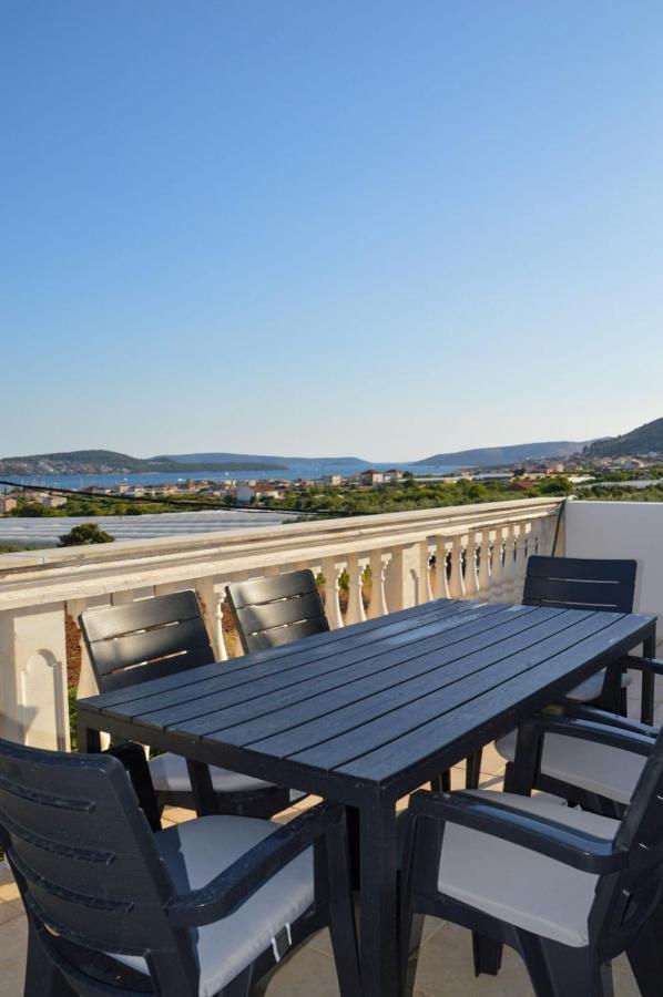 Apartment Blanka With A Beautiful View Of โตรกีร์ ภายนอก รูปภาพ