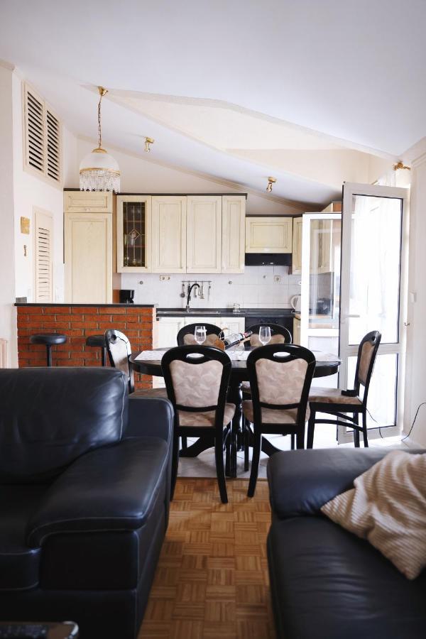 Apartment Blanka With A Beautiful View Of โตรกีร์ ภายนอก รูปภาพ