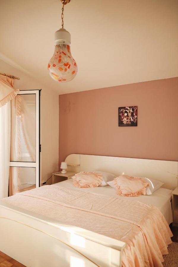 Apartment Blanka With A Beautiful View Of โตรกีร์ ภายนอก รูปภาพ